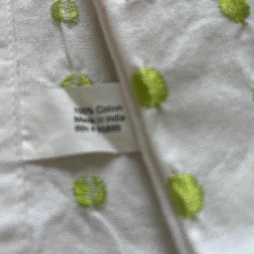 New Embroidery Kitchen Tea Towel w/ Flower Cake Design - Picture 3 of 4